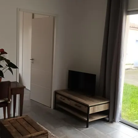 Hotel Maison D'une Avec Jardin Et Wifi A A 5 Km De La Aytré